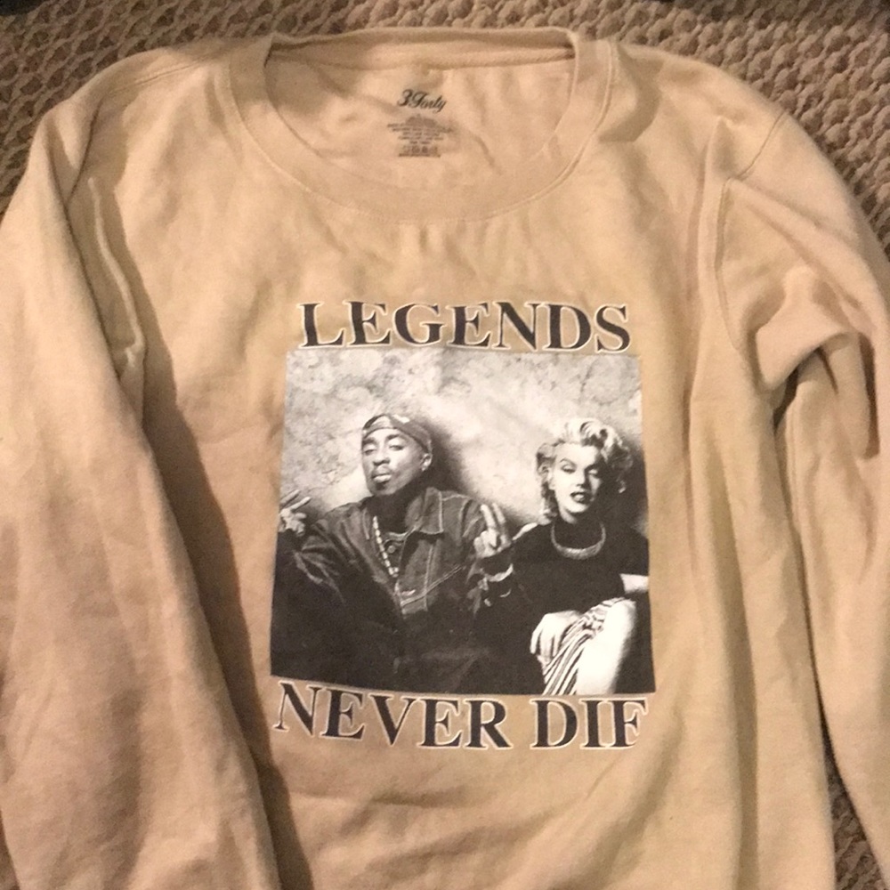 tupac & marilyn monroe legends never die creeneck